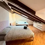 Attic Corti With Private Parking Apartament *