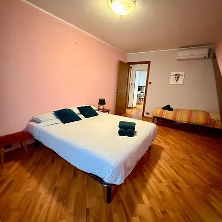 Attic Corti With Private Parking *