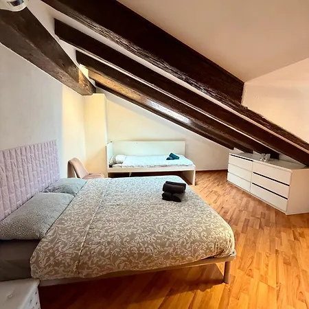 Attic Corti With Private Parking Daire *