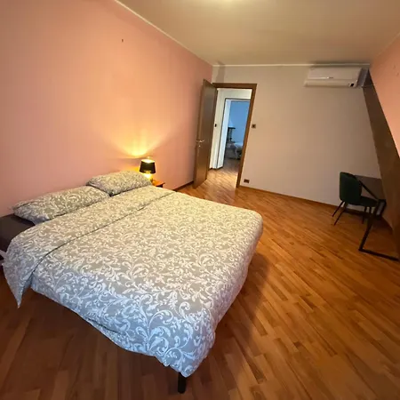 Attic Corti With Private Parking Triest