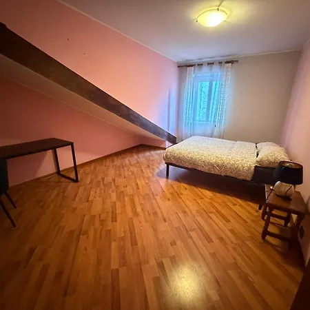 Attic Corti With Private Parking